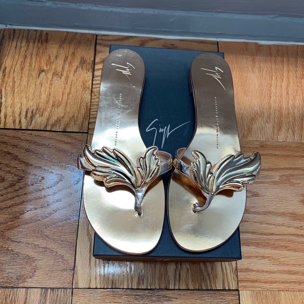 Authentic Giuseppe Zanotti Flat Sandals